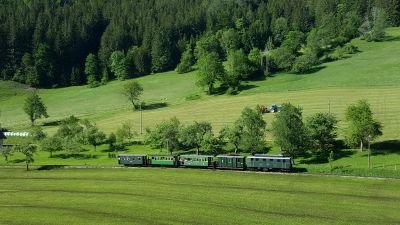 Planzug mit 2093.01 am 02.06.2019 kurz nach der Ausfahrt aus dem Bahnhof Pfaffenschlag
Schlüsselwörter: 2093 , 01