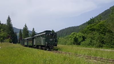 Kurz nach Ausfahrt aus der Haltestelle Kasten
Schlüsselwörter: 2093 , 01