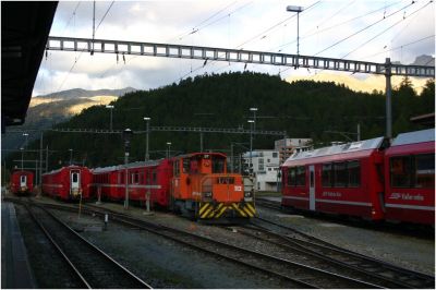 Tm 2/2 112 ist der in St.Moritz zuständige Traktor für den Rangierbetrieb
Schlüsselwörter: tm , 2/2 , 112