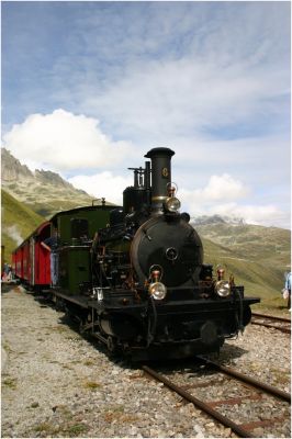 HG 2/3 - 6 "Weisshorn" bei der Einfahrt in den Bahnhof Furka
Schlüsselwörter: Hg , 2/3 , 6 , weisshorn