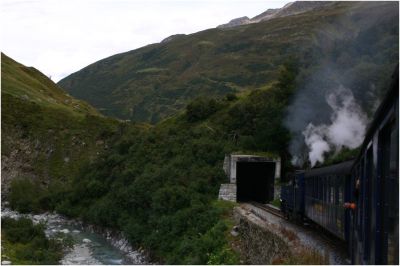 Einer der drei Alt Senntumstafel-Tunnel 
Schlüsselwörter: HG , 3/4 , 1 , furkahorn