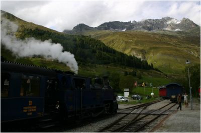 Wir sind in Realp angekommen, eine eindrucksvolle und schöne Fahrt über die Furka Bergstrecke ist zuende
Schlüsselwörter: HG , 3/4 , 1 , furkahorn