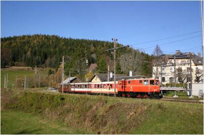 Ausfahrt aus Annaberg
Schlüsselwörter: 2095 , 10 , noevog , növog