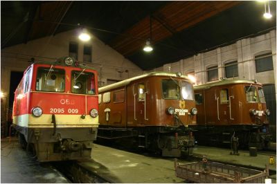 1099.013, 1099.007 und 2095.009 im Heizhaus
Schlüsselwörter: 1099 , 013 , 1099 , 007 , 2095 , 009