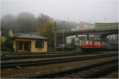 Einfahrt von 1099.16 in St.Pölten Alpenbahnhof, der Schranken wird auch heute noch handbedient durch einen Schrankenwärter
Schlüsselwörter: 1099 , 16