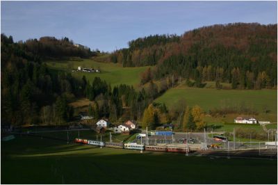 Ausfahrt aus Laubenbachmühle
Schlüsselwörter: 1099 , 16