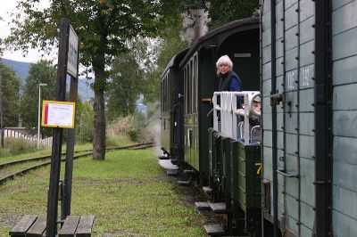 Das Wetter hatte sich nicht mehr erholt, der angekündigte Regen kam und die meisten Fotografen verschwanden.
Schlüsselwörter: MME , Sauerland , Bieberlies