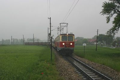 1099.002 und 1099.001 am Weg nach Kirchberg a. d. Pielach.
Schlüsselwörter: 1099 , 002 , 001