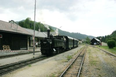 298.102 im Bahnhof Lunz am See.
Schlüsselwörter: 298 , 102 , U