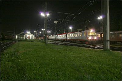 Als nächste Garnitur wird sich der 4090 auf den Weg zum Hauptbahnhof machen.
Schlüsselwörter: 4090