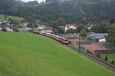 2095.006 und 2095.011 kurz nach der Ausfahrt aus Rabenstein.
Schlüsselwörter: 2095 , 006 , 011