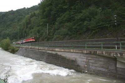 In der Nähe von Schwarzenbach/Pielach präsentieren sich uns nochmal 2095.006 und 2095.011.
Schlüsselwörter: 2095 , 006 , 011