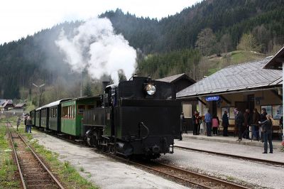 Uv.1 mit dem Fedec-Rail-Sonderzug bereit zur Abfahrt in Lunz am See.
Schlüsselwörter: Uv.1 , 298 , 205