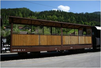 Der Aussichtswagen der Lokalbahn
