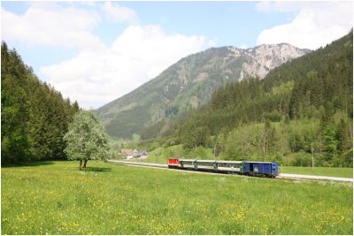 2095.010 mit dem nachmittäglichen "Ybbstaler" am Weg nach Lunz am See.
Schlüsselwörter: öbb , 2095 , 010