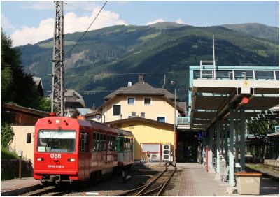 ÖBB 5090.008 wartet in Zell am See auf seine Abfahrt.
Schlüsselwörter: öbb , 5090 , 008