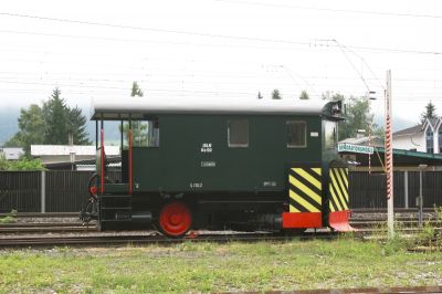 Der ehem. ÖBB 98 550-2, jetzt neu SLB XS 92
Schlüsselwörter: öbb , schneepflug , 95 550 , slb , xs , 92