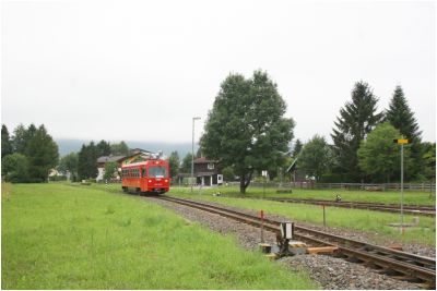 5090.008 der ÖBB in Tischlerhäusl am Weg nach Zell am See.
Schlüsselwörter: öbb , 5090 , 008