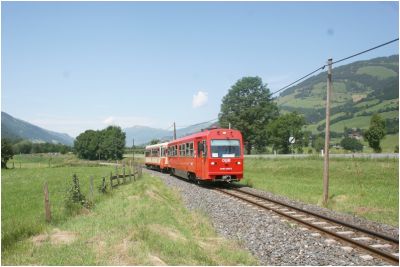 Der noch im Pinzgau befindliche 5090.008 gemeinsam mit dem VTs 12.
Schlüsselwörter: öbb , 5090 , 008 , slb , vts , 12