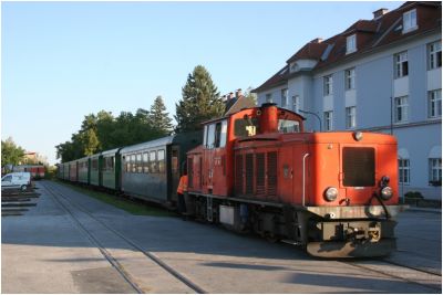 Der Sonderzug mit der Vl16 bespannt ist in Weiz angekommen.
Schlüsselwörter: Vl16 , stlb