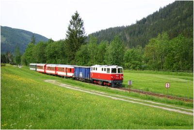 Narzissenfest 2009

2095.05 nach Waidhofen an der Ybbs, aufgenommen bei der Töpperbrücke
Schlüsselwörter: 2095 , 05