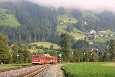 SONNE ... ein für mich im Zillertal sehr seltenes Ereignis!
Schlüsselwörter: Zillertal , Bahn , VT , Niederflur , Triebwagen , Steuerwagen