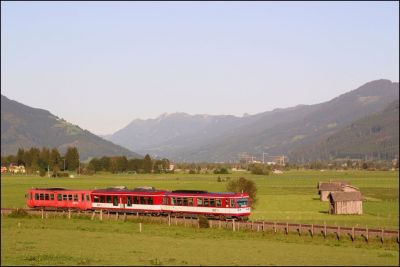 R 3327 am Weg nach Zell am See bei Piesendorf Bad
Schlüsselwörter: Vt , Vts , slb , 5090 , Niederflur