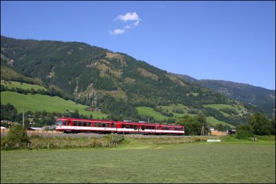 R 3321 bei Pirtendorf am Weg nach Zell am See
Schlüsselwörter: Vt , Vts , slb , 5090 , Niederflur