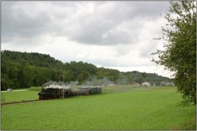 Der Güterzug zwischen Aschach und Sommerhubermühle
Schlüsselwörter: 298 , 52