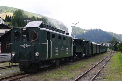 Wir sind in Lunz am See angekommen ...
Schlüsselwörter: 2093 , 01 , 298 , 205 , Uv.1 , uv1