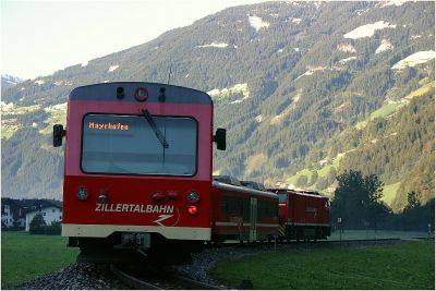 Nachschuß auf den Wendezug bespannt mit der D13
Schlüsselwörter: D 13