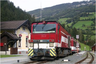 Der ankommende R 3308 in Krimml, wendend auf R 3313
Schlüsselwörter: Vs 82 , Pinzgau , Gmeinder