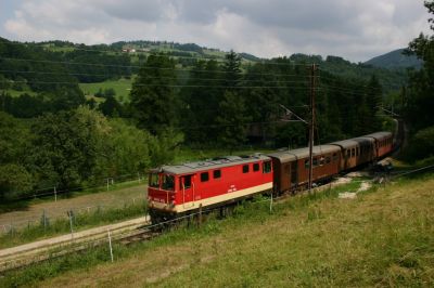 Bereits nach Kirchberg a.d. Pielach, unmittelbar vor der Hst. Schwerbach
Schlüsselwörter: 2095 , 15 , noevog , növog , schwerbach