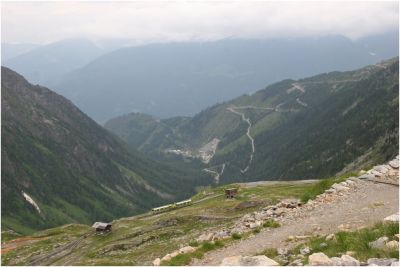 Der Zug wird in Kürze den 2130m langen Tunnel zwischen dem Seenplateau/Berghotel Reißeck und Schoberboden erreichen
