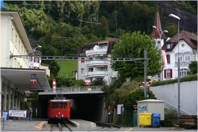 Bhe 2/4 - 2 in Vitznau
Schlüsselwörter: Bhe , 2/4 , 2