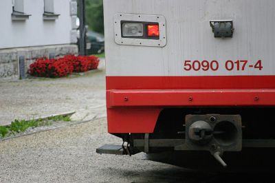 Aufenthalt in der Laube
5090.017-5 ist in Laubenbachmühle angekommen. In wenigen Minuten geht wieder zurück nach St.Pölten.
Schlüsselwörter: 5090 , Mariazellerbahn , Laubenbachmühle