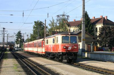 1099.013-3 "Annaberg" bei der Ausfahrt aus St.Pölten Alpenbahnhof.
Schlüsselwörter: 1099 , 013