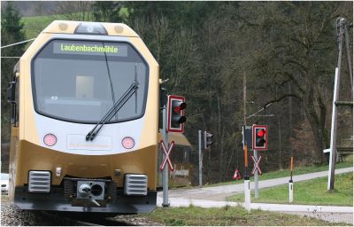 Himmeltreppe Nr.5 wird in Kürze in den Natterstunnel einfahren
Schlüsselwörter: 6827 , Himmelstreppe , Frankenfels , Karner