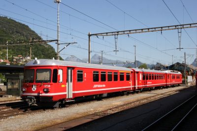 Der dreiteilige Pendelzug Be 4/4 514 abgestellt in Landquart
Schlüsselwörter: be , 4/4 , 44 , 514