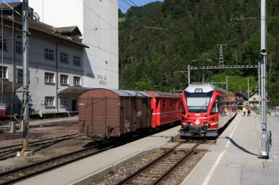 ABe 4/16 "Allegra"-3104 getauft auf den Namen "Achilles Schucan" abgestellt im Bahnhof von Grüsch
Schlüsselwörter: allegra , abe , 4/16 , 3104