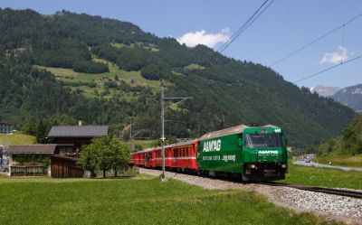 Ge 4/4 III - 647 "Grüsch" am Weg nach Davos
Schlüsselwörter: ge 4/4 , III , a&m , 647 , grüsch