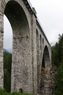 Inn-Viadukt nahe Cinuos-chel-Brail
Schlüsselwörter: Inn , Cinuos-chel-Brail