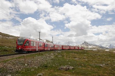 ABe 8/12 - 3511 Allegra "Otto Barblan" wird in ein paar Minuten in Bernina Lagalp eintreffen
Schlüsselwörter: allegra , abe , 8/12 , 3511 , Otto Barblan