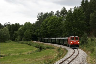 Kurz nach Schönau
Schlüsselwörter: 2095 , 12 , noevog , növog