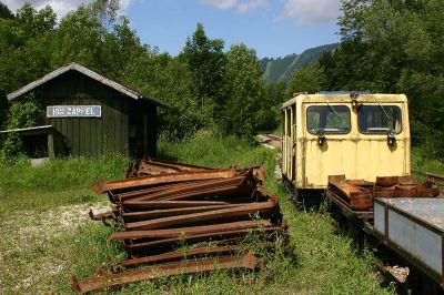 Aufladen von Stahlschwellen in Holzapfel.
Schlüsselwörter: Draisine