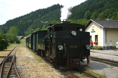 Erster zug des Tages, fertig zur Abfahrt!
Schlüsselwörter: 699 , 103 , Lunz