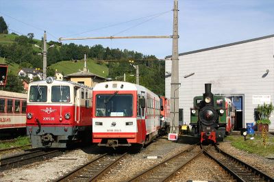 2095.05, 5090.013-3 und Yv.2 in der Traktion Waidhofen/Ybbs.
Schlüsselwörter: 2095 , 05, 5090 , 013  , Yv.2  , 598 , 02