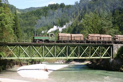 Yv.2 mit dem vollen Güterzug, knapp 250 Tonnen, auf der Stahlbrücke nach Opponitz.
Schlüsselwörter: Yv.2 , 598 , 02