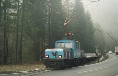 E3
Im Morgennebel fährt die E3 mit dem zweiten Güterzug des Tages Richjtung St. Erhard
Schlüsselwörter: E3, Straßenkreuzung