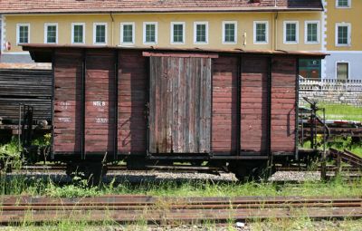 G/s 10 203
2-achsiger gedeckter Güterwagen
Schlüsselwörter: G , 10 203